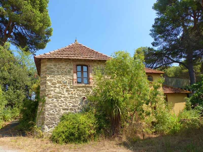French property for sale in Couffoulens, Aude - €560,000 - photo 2