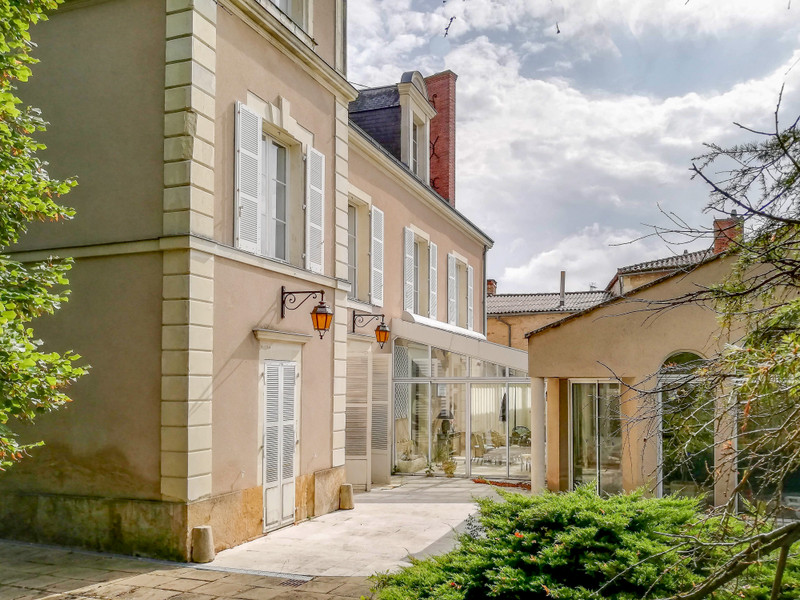 House for sale in Thouars DeuxSèvres UNDER OFFER Stunning six