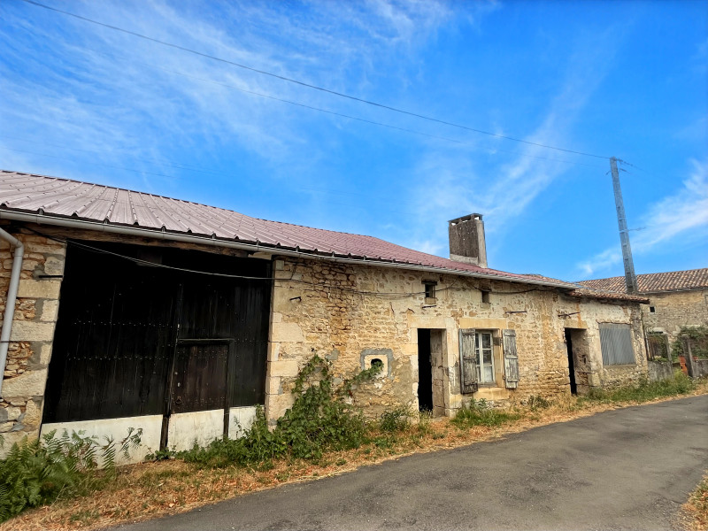 French property for sale in Voulême, Vienne - €29,000 - photo 9