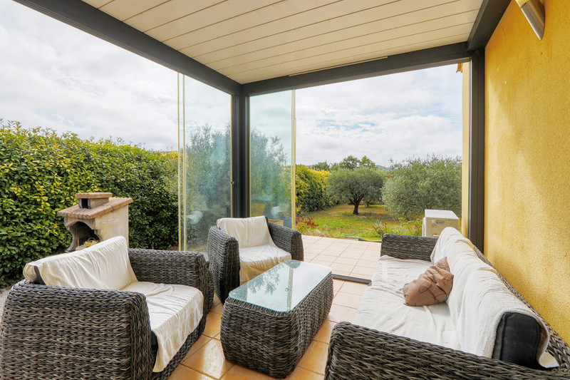 French property for sale in Saint-Saturnin-lès-Apt, Vaucluse - €766,000 - photo 3