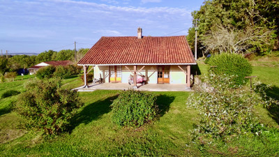 Maison à vendre à Juignac, Charente, Poitou-Charentes, avec Leggett Immobilier