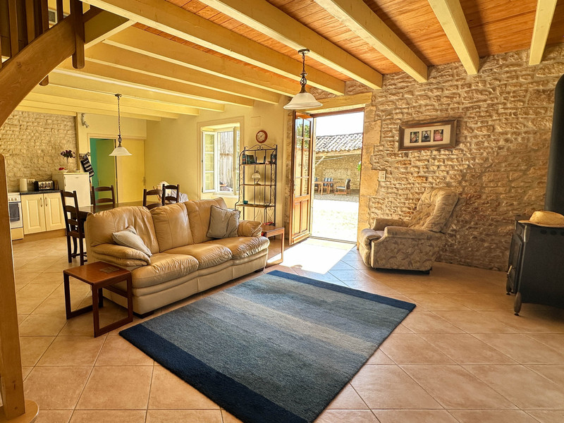 French property for sale in Beauvais-sur-Matha, Charente-Maritime - €125,000 - photo 3