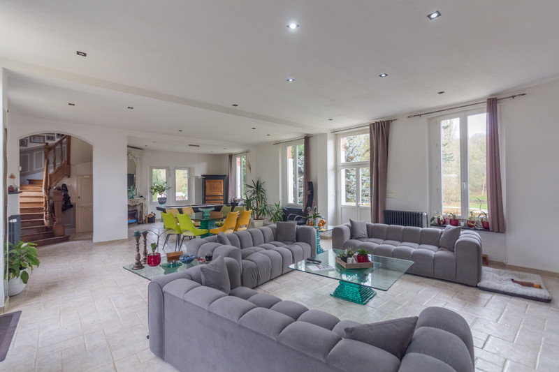 French property for sale in Esches, Oise - €949,000 - photo 2