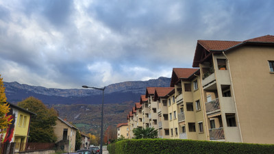 Appartement à vendre à Le Pont-de-Claix, Isère, Rhône-Alpes, avec Leggett Immobilier