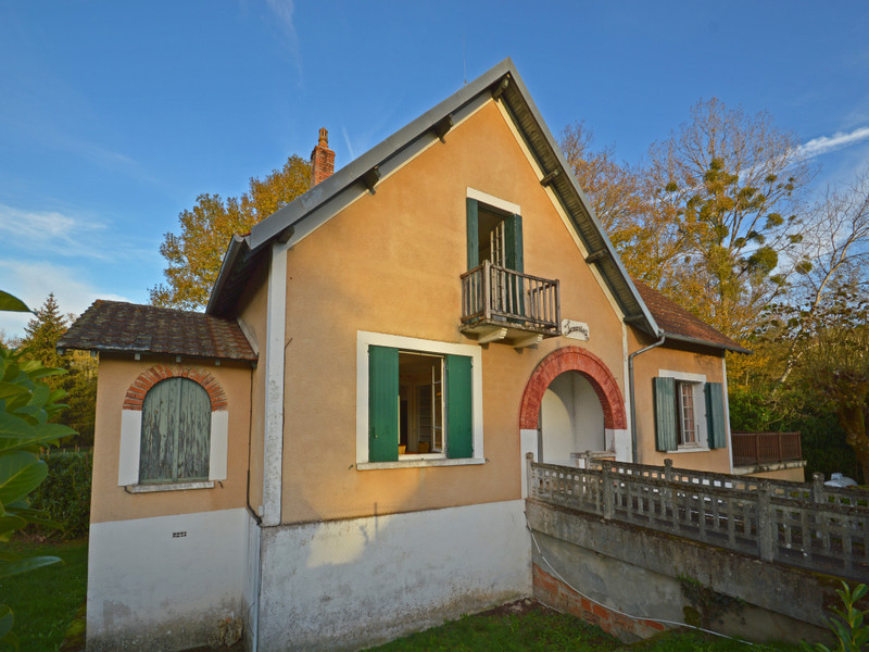 French property for sale in Hautefort, Dordogne - €164,000 - photo 4