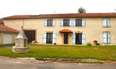 Maison à vendre à Deviat, Charente, Poitou-Charentes, avec Leggett Immobilier