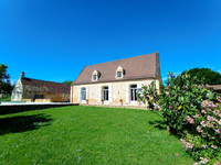 Propriété à vendre à Sarlat-la-Canéda, Dordogne - 1 230 000 € - photo n°1