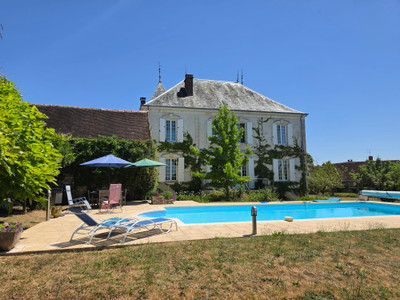 chateau for sale in Burgundy (Bourgogne - Franche Comté)