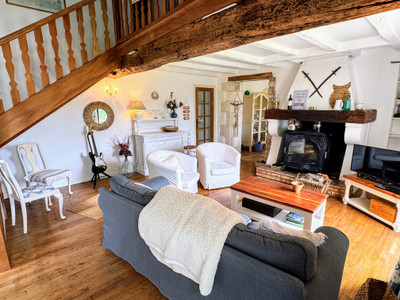 French property for sale in Juignac, Charente - €270,000 - photo 3