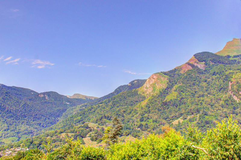 French property for sale in Laruns, Pyrénées-Atlantiques - €449,000 - photo 1