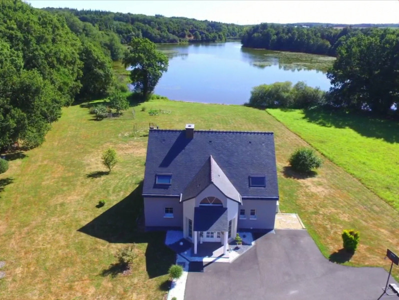 House for sale in Guilliers Morbihan A Jewel in a green setting