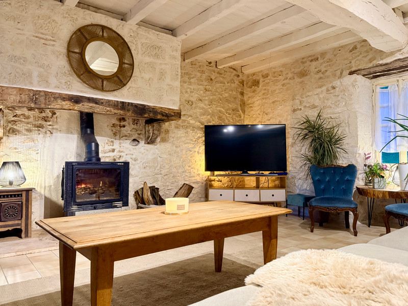 French property for sale in Castillonnès, Lot-et-Garonne - €329,000 - photo 4