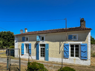 Maison à vendre à Saint-Ouen-la-Thène, Charente-Maritime, Poitou-Charentes, avec Leggett Immobilier