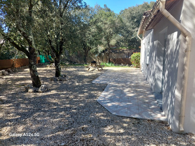 French property for sale in Méjannes-le-Clap, Gard - €220,000 - photo 1