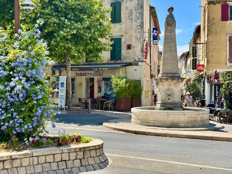 French property for sale in Saint-Rémy-de-Provence, Bouches-du-Rhône - €549,850 - photo 8