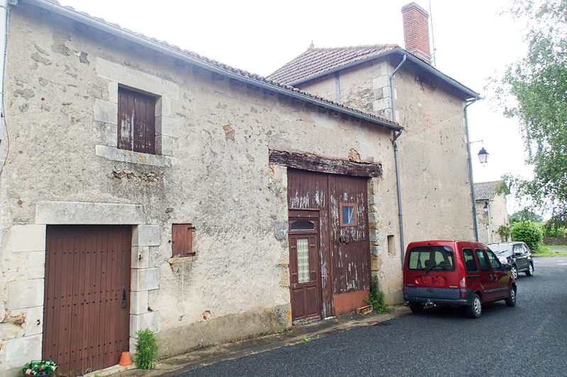 French property for sale in Plaisance, Vienne - &#8364;51,000 - photo 4