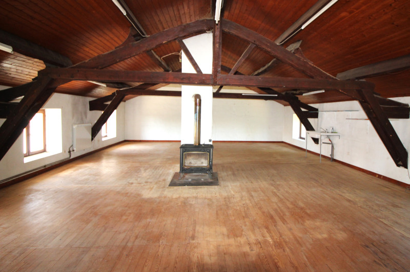 French property for sale in La Faye, Charente - €235,400 - photo 4