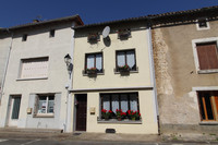 Propriété à vendre à Saint-Sauvant, Vienne - 109 000 € - photo n°1