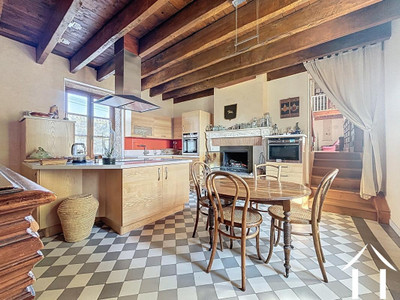 French property for sale in Gleizé, Rhône - €690,000 - photo 2