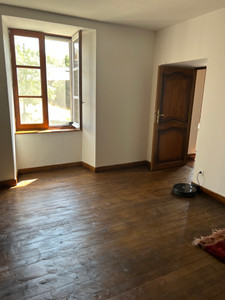 French property for sale in Saint-Flour, Cantal - €371,000 - photo 2
