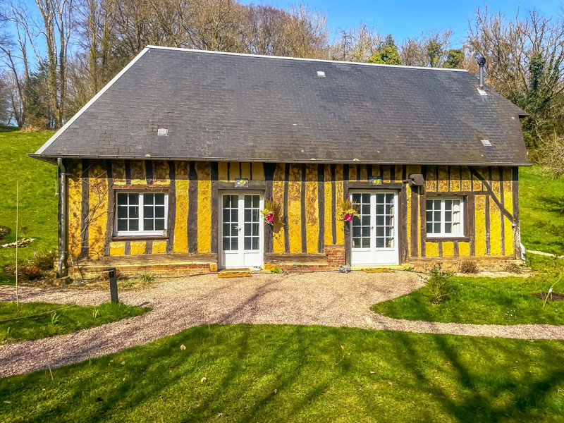 French property for sale in Les Champeaux, Orne - €413,400 - photo 2