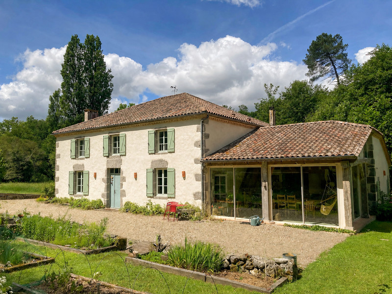 Propriété à vendre à Caubeyres, Lot-et-Garonne - 685 000 €