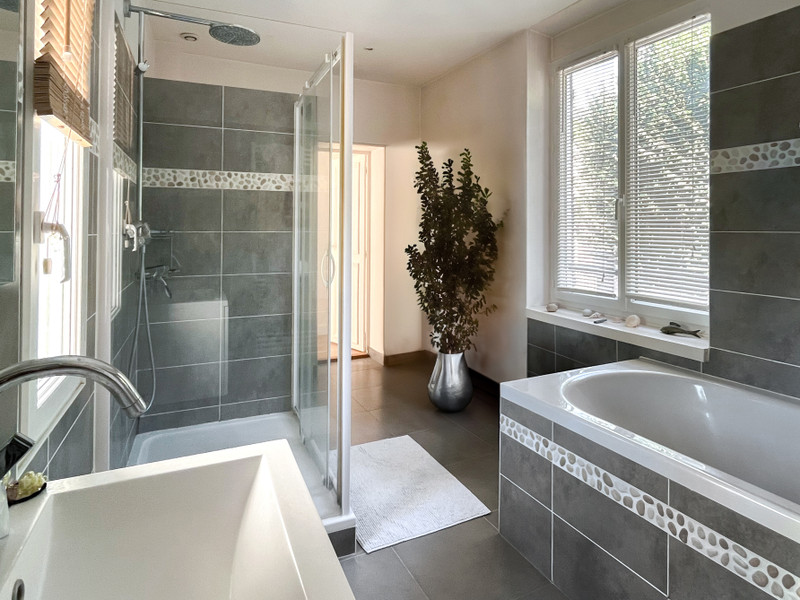 French property for sale in Cormeilles-en-Parisis, Val-d'Oise - €649,000 - photo 6