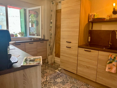 French property for sale in Bagnols-en-Forêt, Var - €439,600 - photo 6