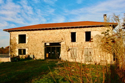Maison à vendre à Sauvagnac, Charente, Poitou-Charentes, avec Leggett Immobilier