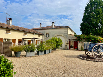 French property for sale in Cognac, Charente - €945,000 - photo 14