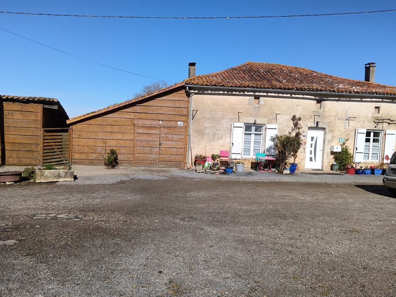 French property for sale in Charroux, Vienne - €210,600 - photo 12
