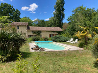 Swimming Pool for sale in Cissac-Médoc Gironde Aquitaine