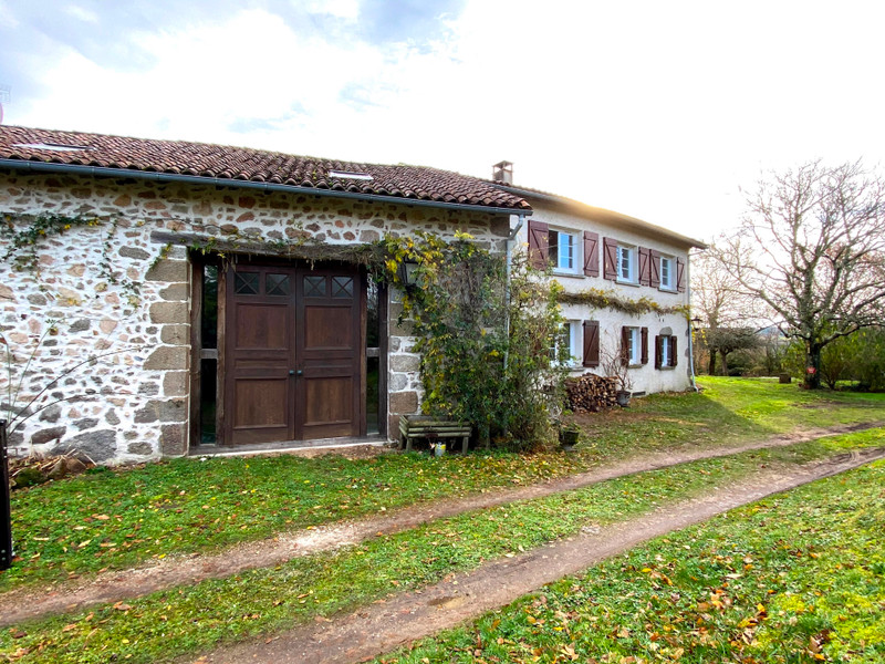 French property for sale in Saint-Estèphe, Dordogne - &#8364;243,800 - photo 3