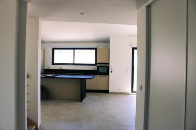 French property for sale in La Londe-les-Maures, Var - €995,000 - photo 3