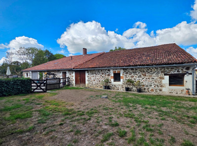 French property for sale in Oradour-Fanais, Charente - €272,500 - photo 7
