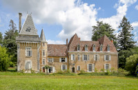 chateau for sale in Thiviers Dordogne Aquitaine