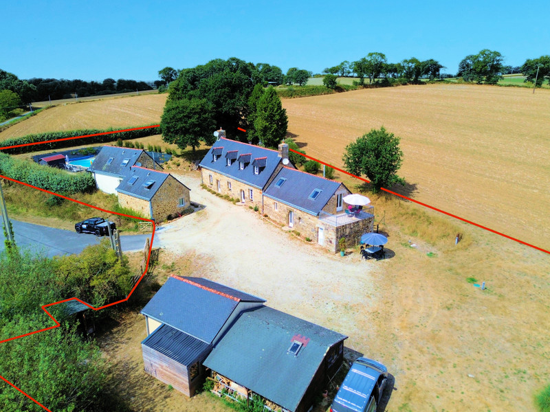 French property for sale in Rostrenen, Côtes-d'Armor - €370,000 - photo 8