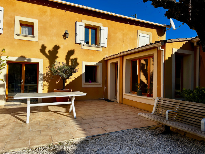 Maison à vendre à Orange, Vaucluse - 462 765 € - photo 1