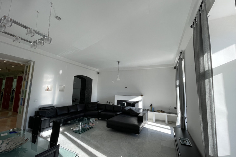 French property for sale in Nice, Alpes-Maritimes - €899,000 - photo 2