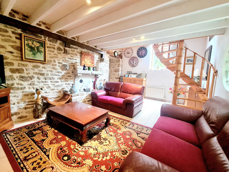 French property for sale in Gorron, Mayenne - €189,500 - photo 2