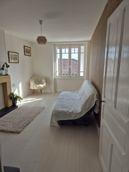 French property for sale in Chabrac, Charente - €89,000 - photo 6