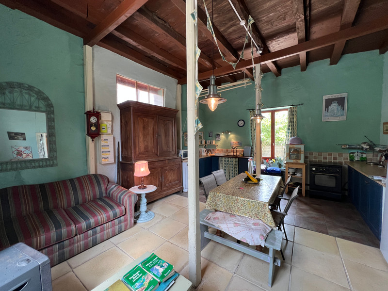 French property for sale in Thiviers, Dordogne - €162,410 - photo 6