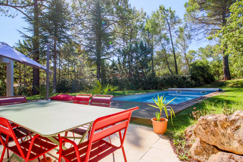 French property for sale in Roussillon, Vaucluse - €499,000 - photo 1