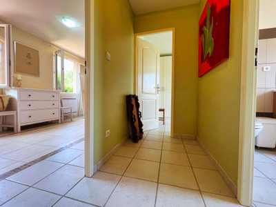 French property for sale in Gonfaron, Var - €330,000 - photo 11