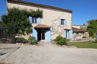 Maison à vendre à Dampierre-sur-Boutonne, Charente-Maritime - 349 800 € - photo 4