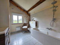 Propriété à vendre à Chabanais, Charente - 199 000 € - photo n°5