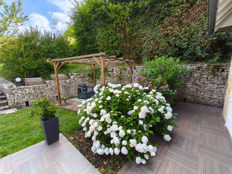 French property for sale in Mussidan, Dordogne - €381,600 - photo 1