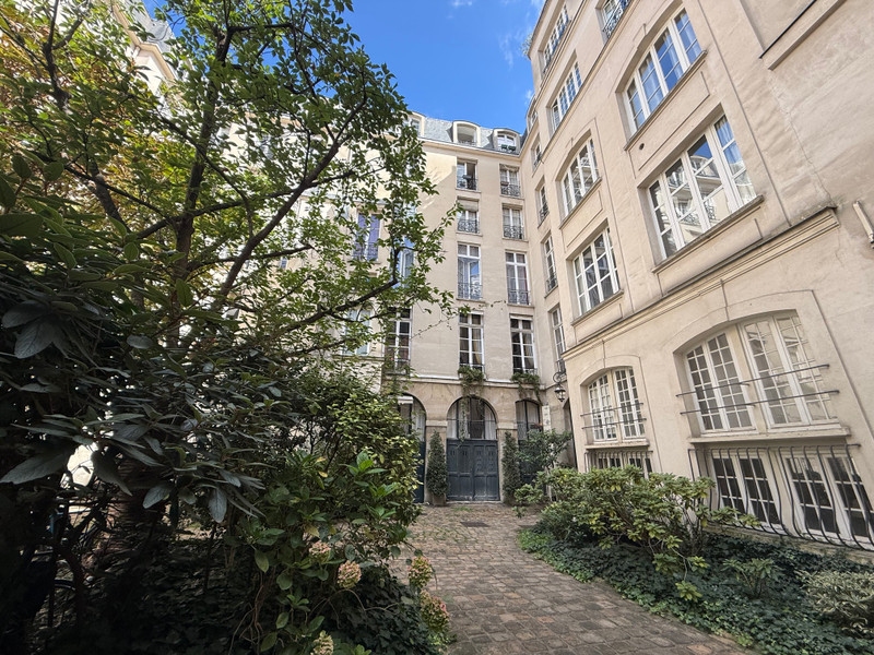 French property for sale in Paris 4e Arrondissement, Paris - €735,000 - photo 10