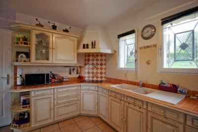 French property for sale in Lalinde, Dordogne - €266,000 - photo 5