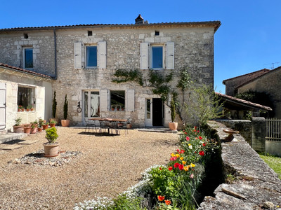 French property for sale in Rudeau-Ladosse, Dordogne - €411,300 - photo 2